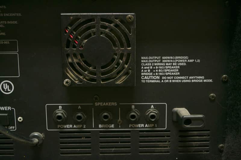 Yamaha EMX660 600W 6-Channel Powered Mixer | Reverb
