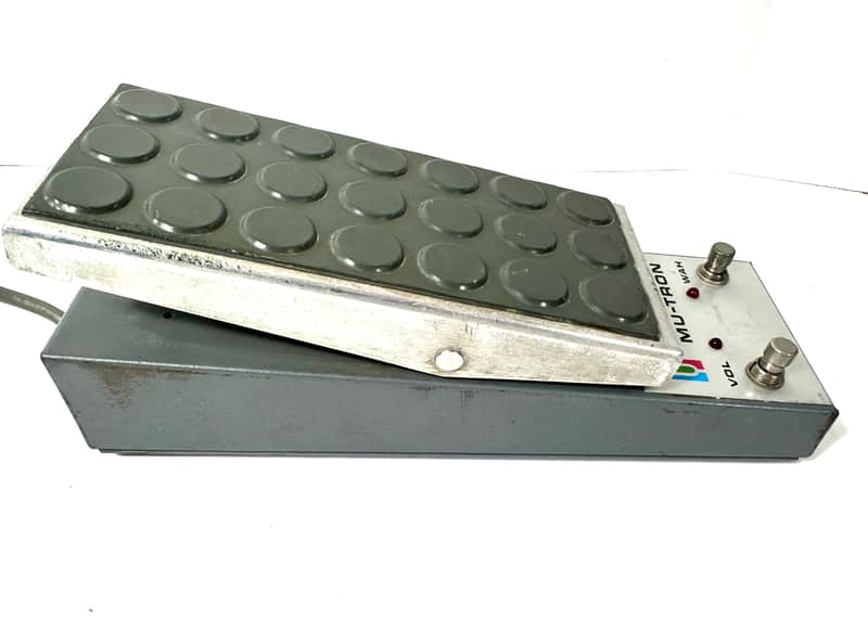 Mutron vintage wah with original box and sticker C-200 volume and wah pedal 1970s - Chrome image 1