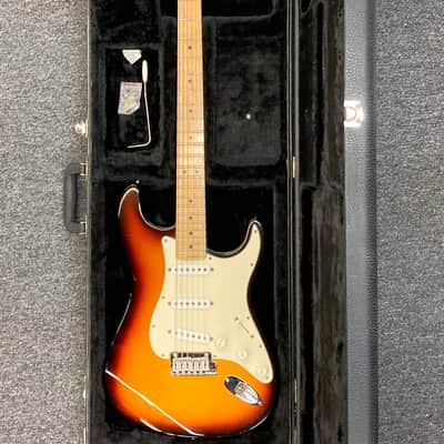 Fender American Standard Stratocaster with Maple Fretboard 1986 - 1993 - Brown Sunburst image 24