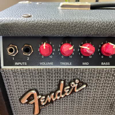 1990 Fender Eighty-Five 2-Channel 65-Watt 1x12" Solid State Guitar Combo red knob image 2