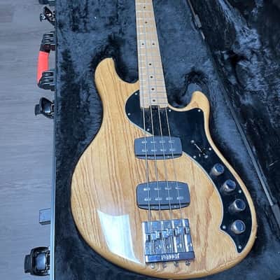 Fender American Deluxe Dimension Bass IV HH with Maple Fretboard 2014 - 2016 - Natural image 1