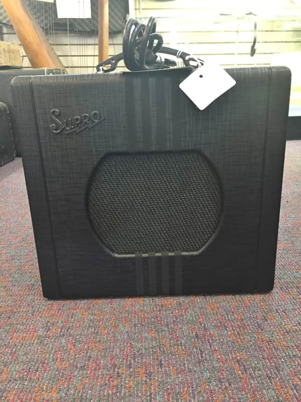 Supro Delta King 10 5-Watt 1x10-Tube Amp for Guitar -Black & Black-Model 1820RTB image 1