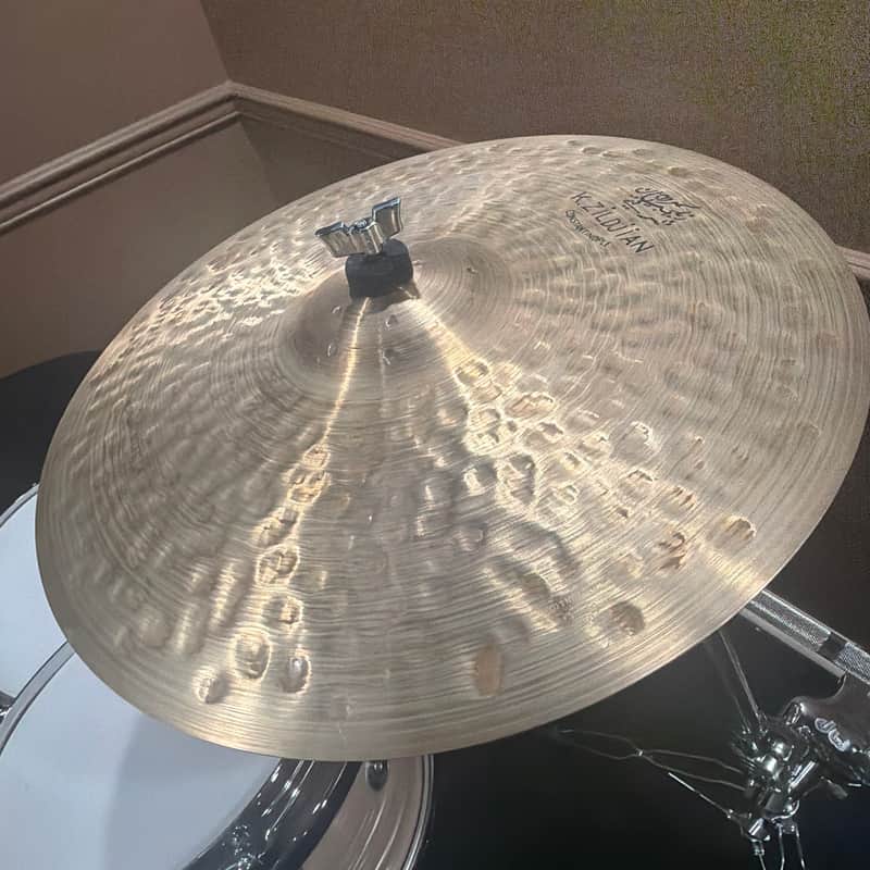 2002 Zildjian 18" K Constantinople Special Selection Medium Heavy – Early Era Jazz Left-Side Ride / Crash-Ride - 1,900g image 1