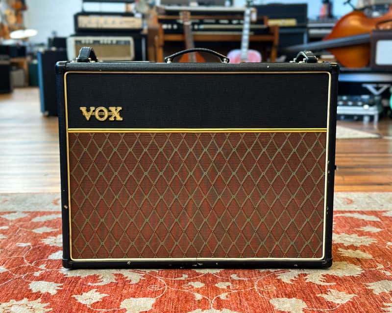 VOX AC30CC2 Custom Classic 30 Watt 2x12" Valve Combo Amplifier image 1