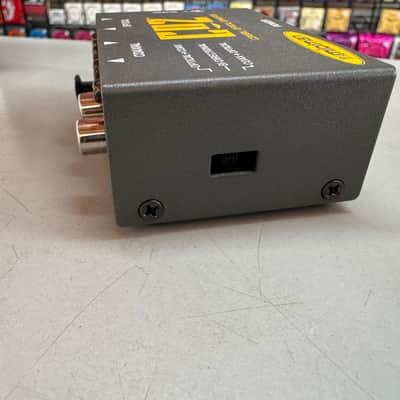 Midiman CO2 Coaxial / Optical Converter & Hosa Cables image 9