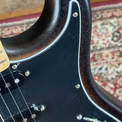 PJD Woodford Standard Plus HSS / Tremolo - 3-Tone-Sunburst + Made in England + NEW + 2,898 kg ! image 6