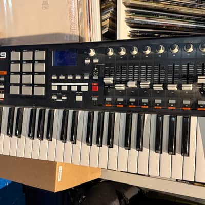 Akai MPK49 2010s - Black