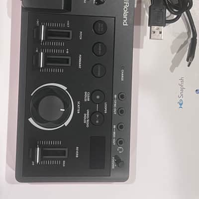 Roland E-4 AIRA Compact Voice Tweaker 2022 - Present - Black image 2
