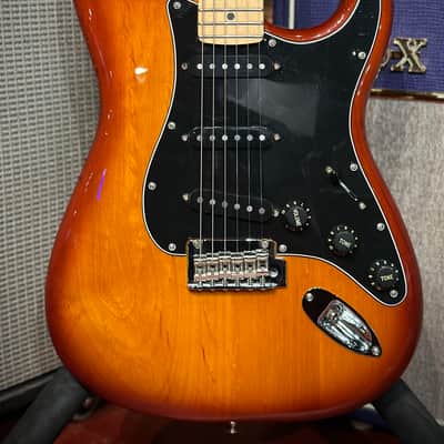 Fender Deluxe Stratocaster HSS with Maple Fretboard 2021 - 75th Anniversary- Tobacco Sunburst image 2