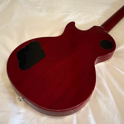 2021 Gibson Les Paul Classic - Translucent Cherry - Free Pro Setup image 7