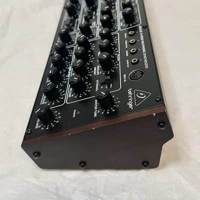 Behringer Pro-800 Desktop 8-Voice Synthesizer 2023 - Present - Black image 3