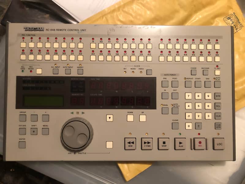 TASCAM RC-848 cream image 1
