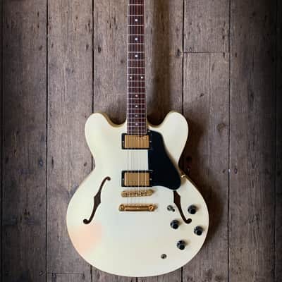 1984 Gibson Custom Shop ES-335 DOT neck 1984 in Pearl White & case image 2