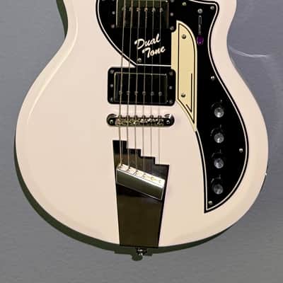 Supro 1224DBHT Limited Edition David Bowie 1961 Dual Tone Hardtail 2019 W/Hardshell Case and Strap Locks image 2
