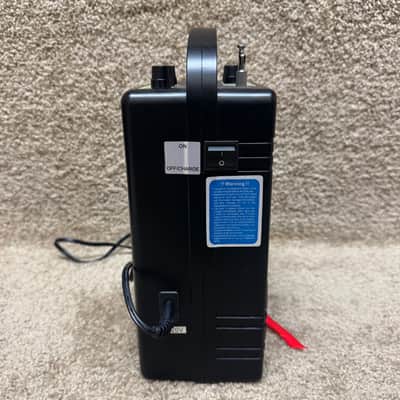 Hisonic HS-122B Wireless PA System w/ 3 Mics & Bag image 4