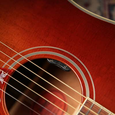 Gibson Custom 1960 Reissue Hummingbird Heritage Cherry Sunburst image 15