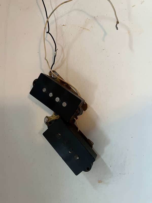 Fender Precision Bass 1969 1970 1971 Pickups Original! image 1