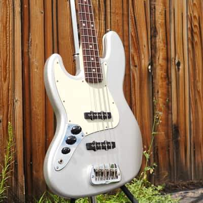 G&L USA Fullerton Deluxe JB MFD Silver Metallic Left Handed 4-String Electric Bass Guitar w/ Gig Bag (2025) image 5