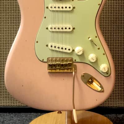 Fender 1962 Fender Stratocaster Custom Shop Journeyman Relic Dirty Shell Pink – Bone Tone Pickups 2022 - shell pink image 1