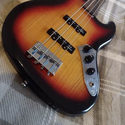 Harley Benton Jazz bass fretless deluxe series- MAKE AN OFFER image 1