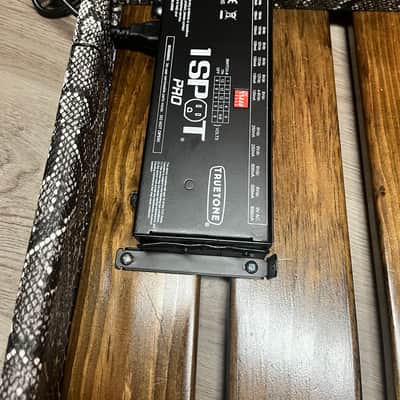 Doomboard Pedalboard - Python Snakeskin Tolex - with 1 Spot Pro power supply image 10
