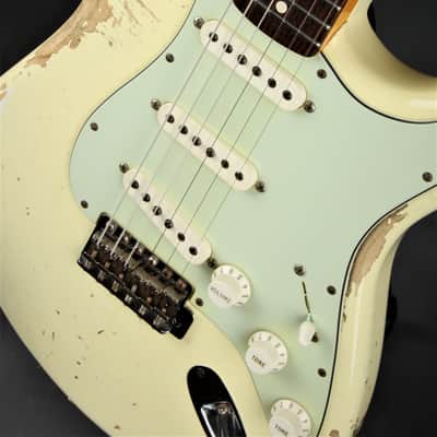 Fender Custom Shop 1962 Stratocaster Heavy Relic - Vintage White image 6