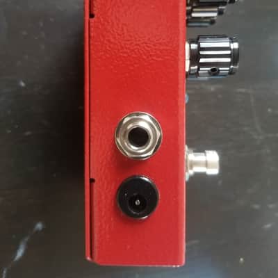 Aleks K Production Red Scorpion Mega Distortion 2020 - Red image 3