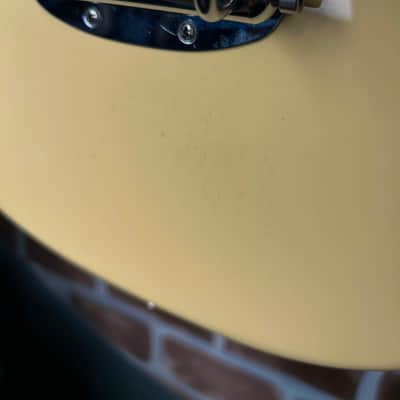 Fender MG-69 Mustang CIJ Vintage White 2006-08 Electric Guitar image 5