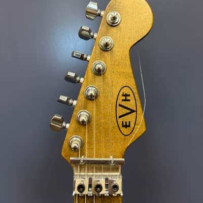 EVH Striped Series Frankie 2020 - Present - Red / White / Black Stripes Relic image 6