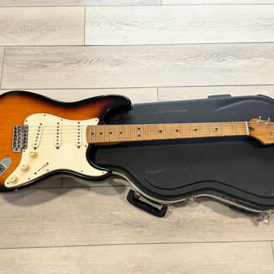 1997 Fender California Series Alder Sunburst Stratocaster with Fender Hard Case image 19