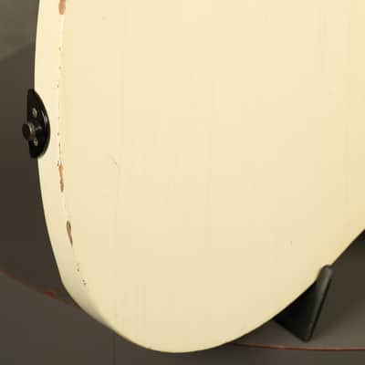1985 Rickenbacker 350 BT White w/Black hardware image 14