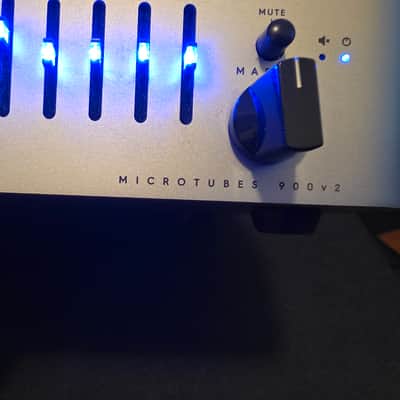 Darkglass Electronics Microtubes 900 V2 900-Watt Bass Amp Head image 4
