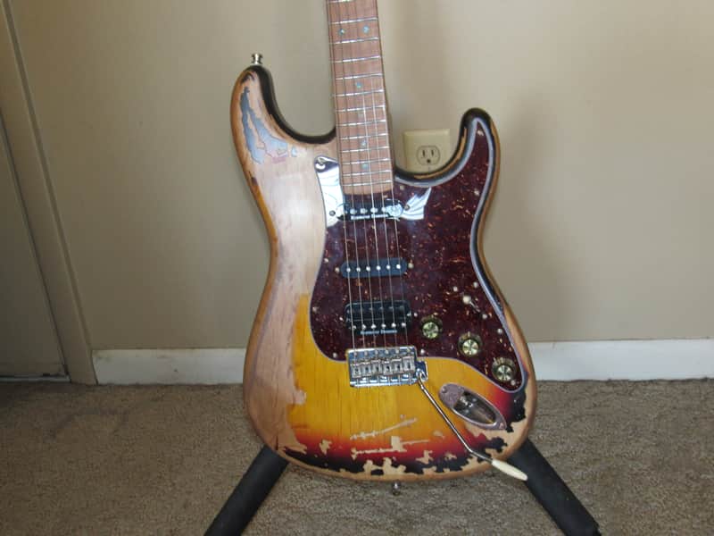 Custom Strat 2024 - Three tone suburst relic image 1