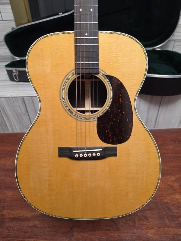 Martin Standard Series 000-28