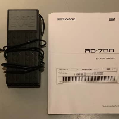 Roland RD-700 88-Key Digital Stage Piano 2001 - 2005 - Black image 6