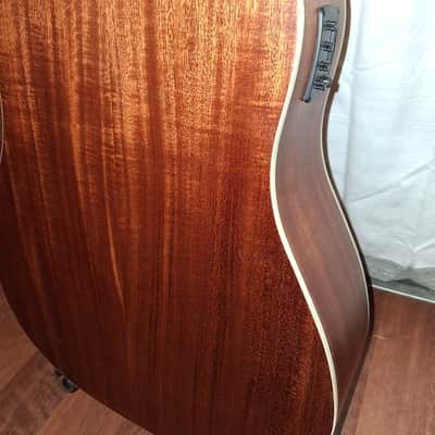 Peavey DW-2 Dreadnought Acoustic/Electric Guitar with Built-In Tuner 2010s - Natural image 8