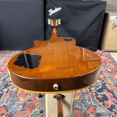 Gibson Les Paul Classic Honeyburst Solid Body - 2006 image 18