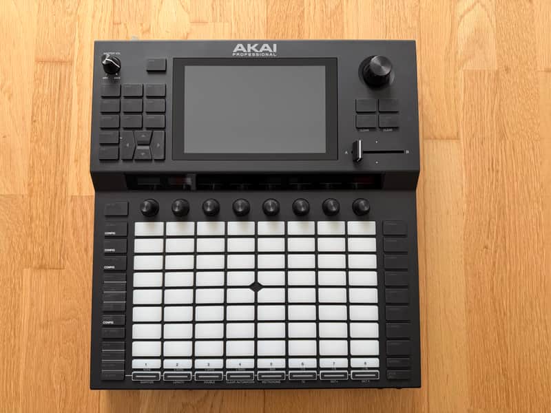 Akai Force Standalone Music Production image 1