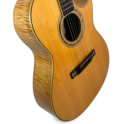 Larrivée C-19 Luxe Cutaway (Amplified) Natural 1996 image 4