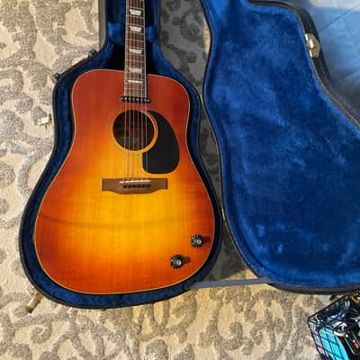 Gibson J-160E 1970 - 1979 - Sunburst image 1