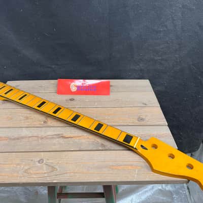 Real Life Relics Aged Jazz Bass® Neck Replacement Bound With Block Markers Maple/Maple Vintage Nitro JBMMBB #9