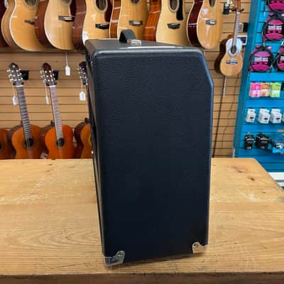 Fender 68 Custom Vibrolux Reverb Reissue Guitar Tube Combo Amp w/Footswitch & G10 Greenbacks image 8