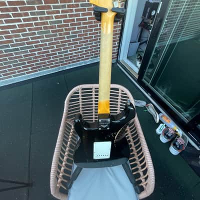 Fender Custom Shop HSS 67 Reissue Stratocaster Relic image 9