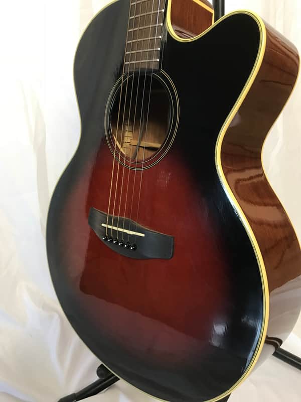 Yamaha CPX-5 VS 2005 