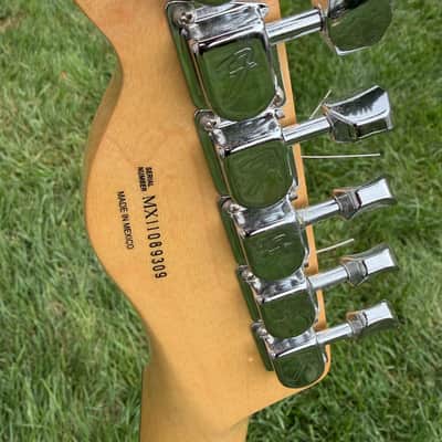 Fender Classic Series '72 Telecaster Custom with Rosewood Fretboard 2011 - 3-Color Sunburst image 8