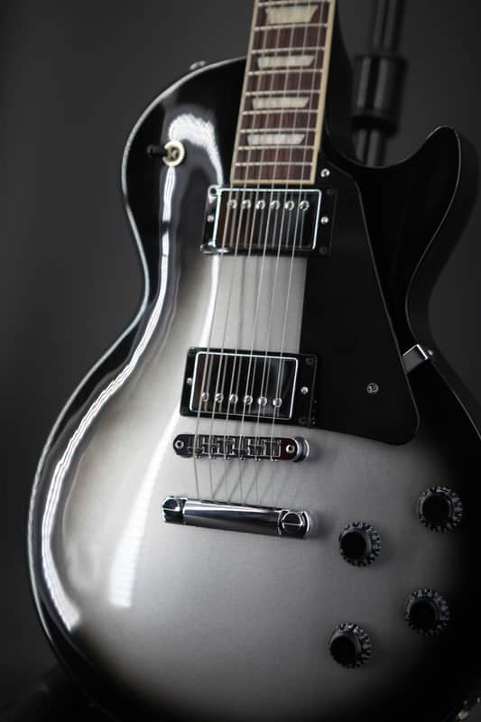 Gibson Les Paul Studio Exclusive 2025 - Silverburst | Reverb