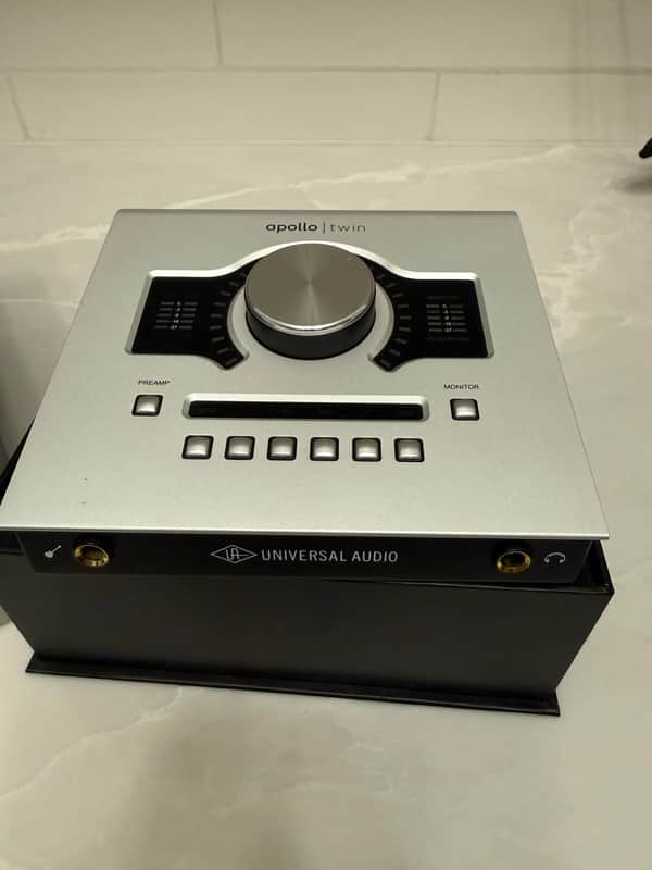 Universal Audio Apollo Twin DUO Thunderbolt Interface w/ Cable, Box – Excellent