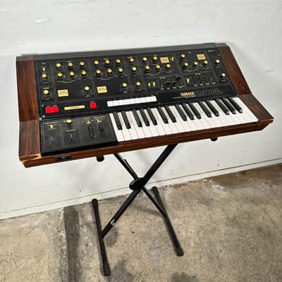 Vintage Yamaha CS-20M Synthesizer