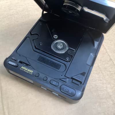 SONY D-22 Discman CD Player Made In Japan Vintage 90,s image 3