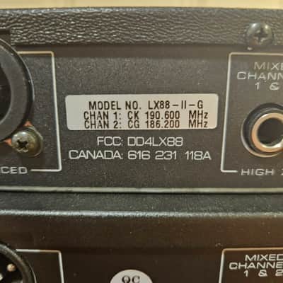 Shure LX88 II Wireless Mic Receivers Late 80s - Black image 7